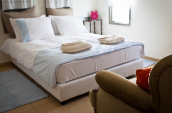 היכנסו עכשיו להציץ בתמונות של הבוסתן הסודי- סוויטה מפוארת להשכרה לפי שעות במחירים שלא הכרתם. האירוח דיסקרטי ותשלום דרך תיבת שירות- ללא מפגש!!! מומלץ